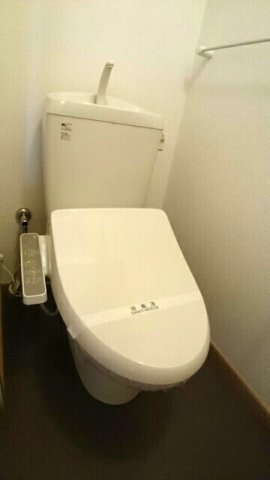 トイレ　トイレもきれいです