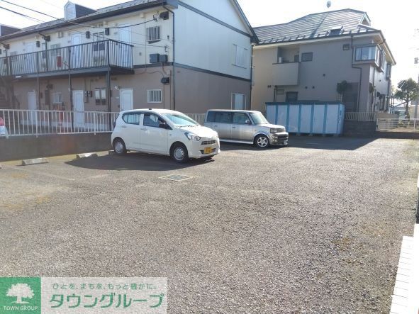 駐車場　駐車場