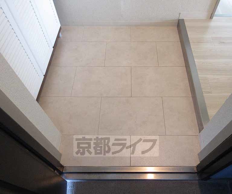 玄関　来客にも安心の玄関スペースです