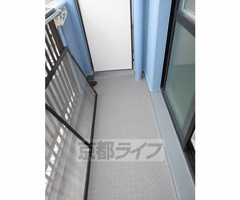 バルコニー　幅員の広いバルコニーです