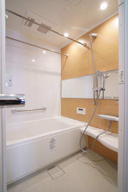 バス・シャワールーム　バス