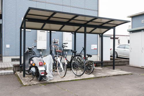 建物外観　駐輪場