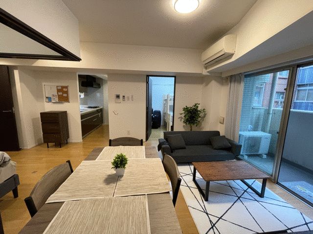 居室・リビング　家具は参考の物になります