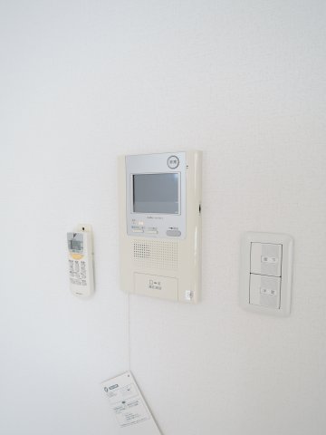 セキュリティ　同型タイプの写真です。色が異なる場合があります。現況優先。