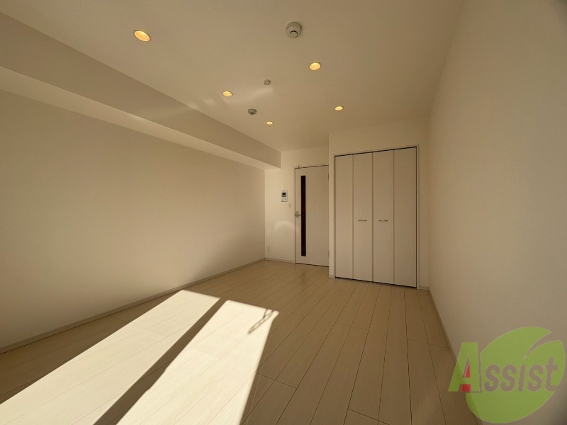 その他部屋・スペース　洋室を別角度から撮影しました。イメージを掴んでください。