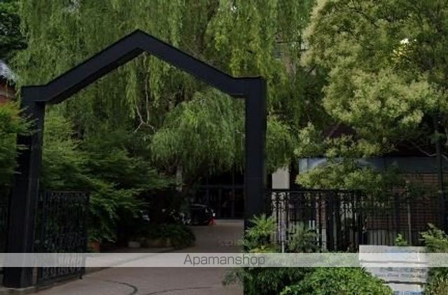 大学・短大　名古屋文化短期大学入学センター（大学・短大）まで307m