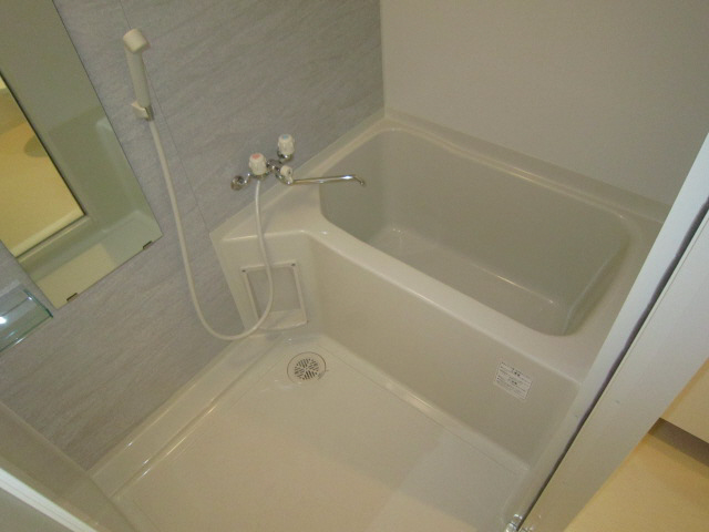 バス・シャワールーム　日々の疲れを癒すお風呂付です