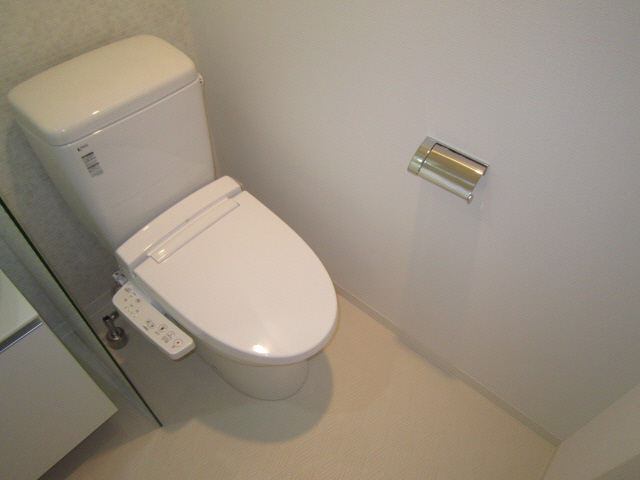 トイレ　ゆったりとした空間のトイレです