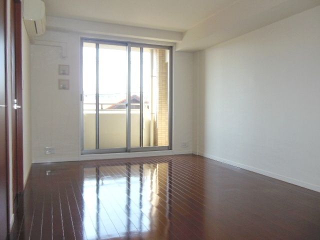 その他部屋・スペース　★フローリングのダイニングキッチン★