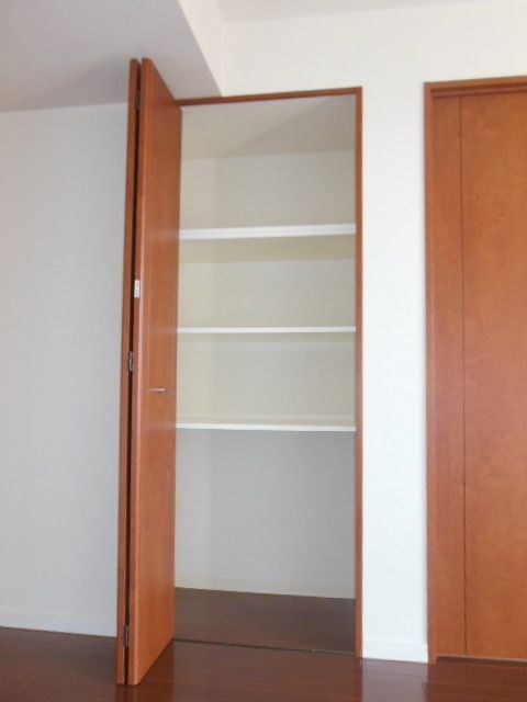 収納　★高さのある収納★