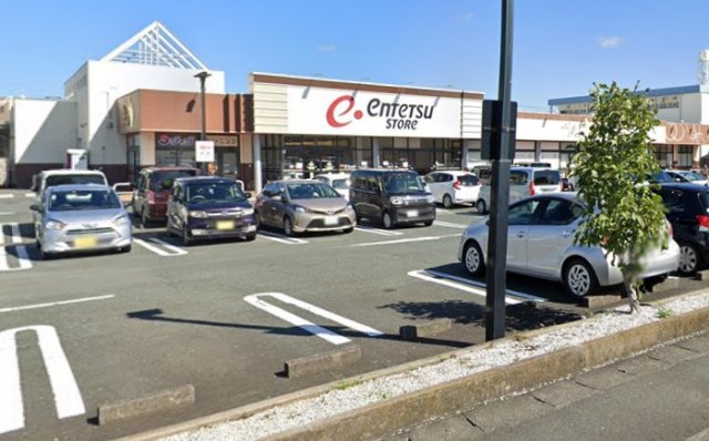 スーパー　遠鉄ストア　初生店（スーパー）まで800m