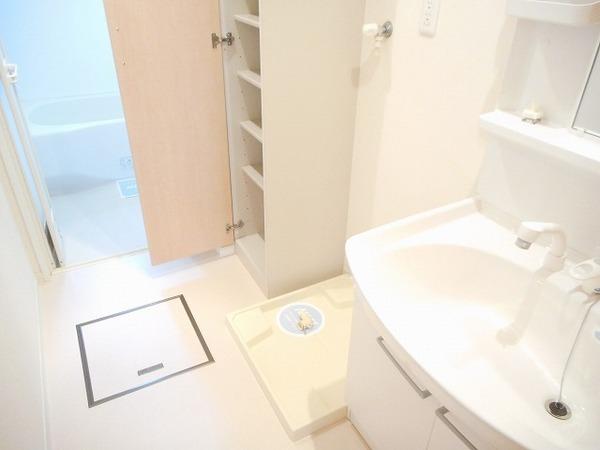 その他設備　室内洗濯機置場！