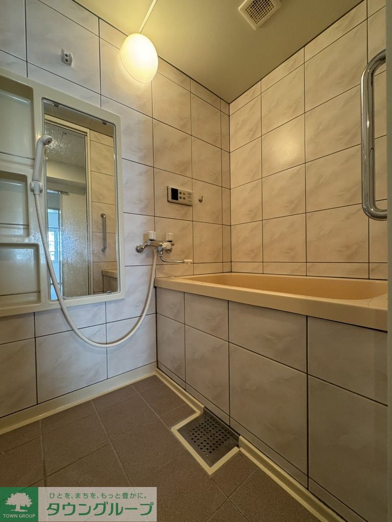 バス・シャワールーム　洗面