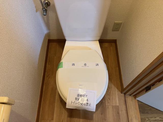 トイレ　別号室写真