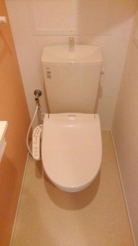 トイレ　コンパクトで使いやすいトイレです
