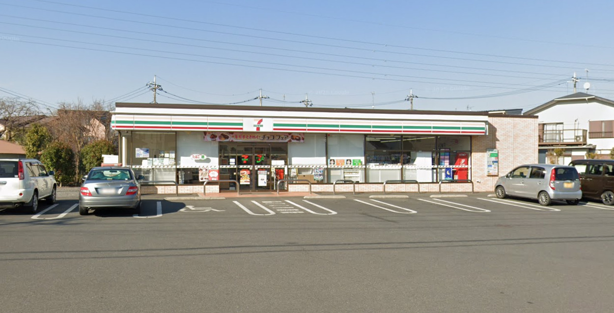 コンビニ　セブンイレブン春日部八丁目店（コンビニ）まで822m