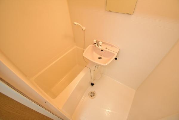 バス・シャワールーム　同仕様写真