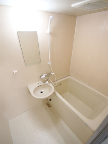 バス・シャワールーム　洗面化粧台付のUB♪