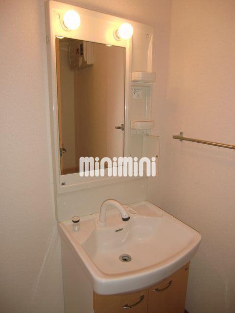 洗面設備　洗面台です