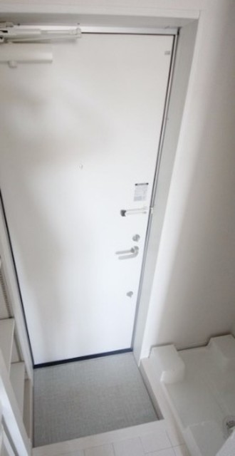 玄関　別部屋同仕様タイプ