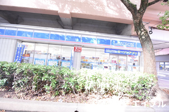 コンビニ　ローソン高宮駅前店（コンビニ）まで350m