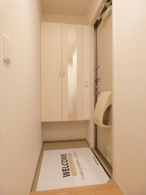 玄関　図面と現状に相違がある場合には現状を優先