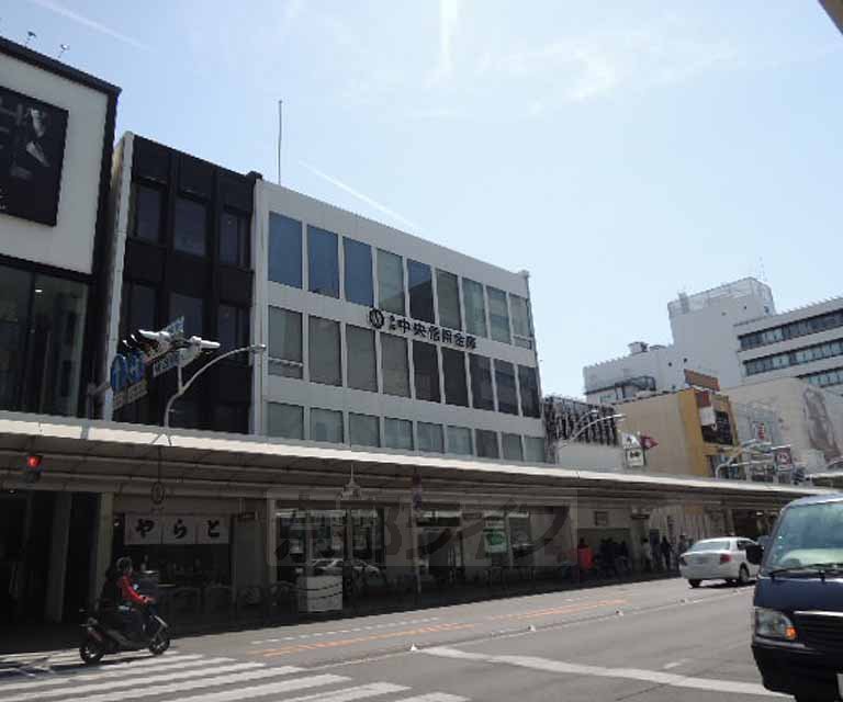 銀行　京都中央信用金庫四条支店（銀行）まで206m