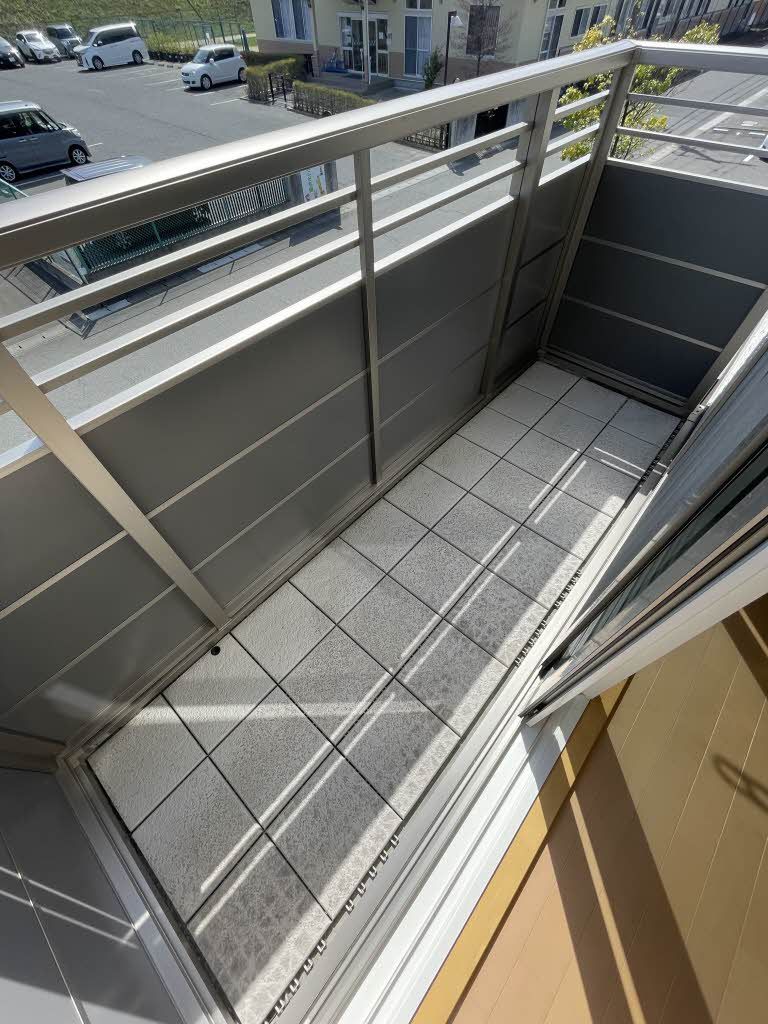 バルコニー　バルコニー