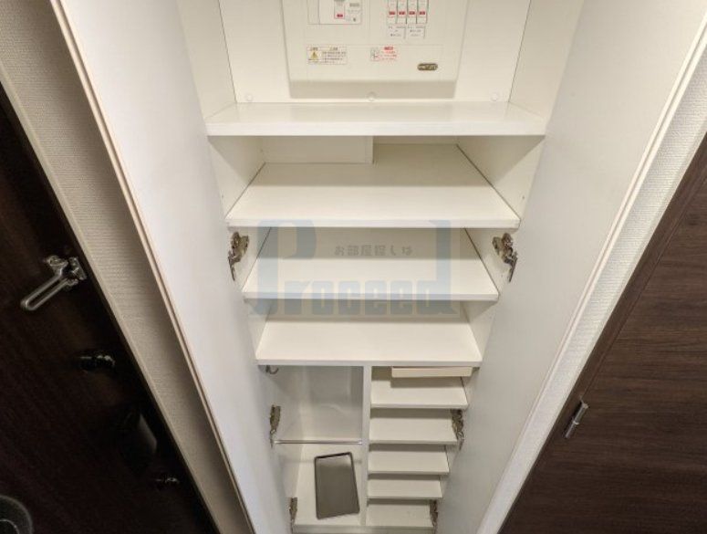 玄関　広々とした玄関部分