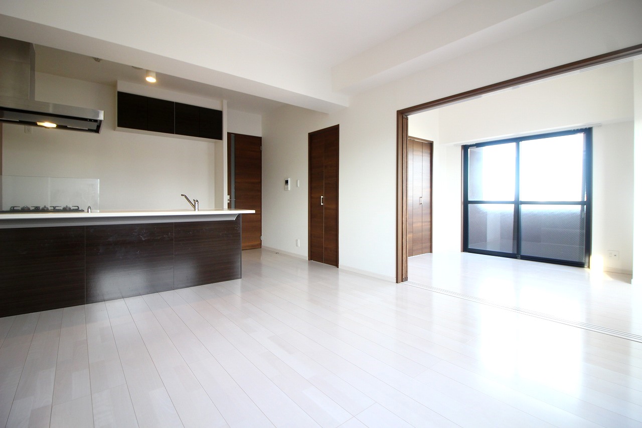 居室・リビング　※同建物の別号室です。ご参照下さい。