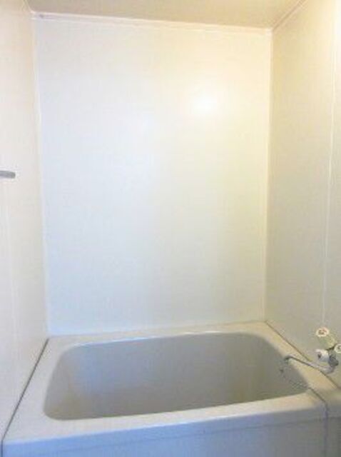 バス・シャワールーム　※別室の参考写真の為、現況優先です。