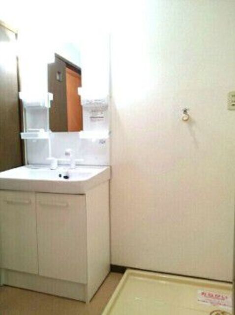 洗面設備　※別室の参考写真の為、現況優先です。