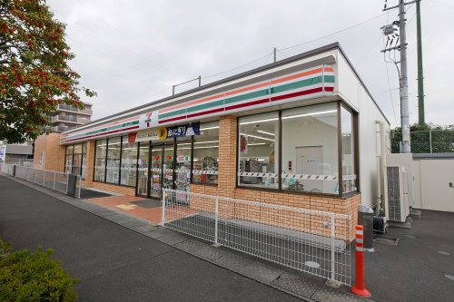 コンビニ　セブンイレブン 西宮能登町店（コンビニ）まで721m