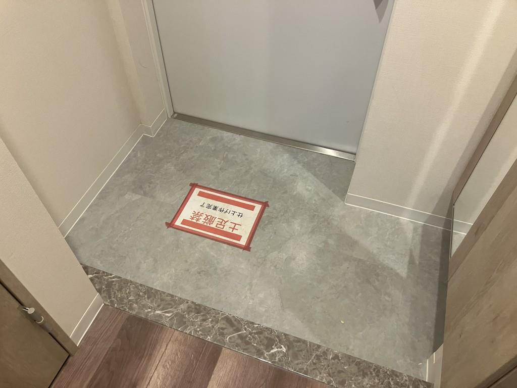 玄関　※建築中