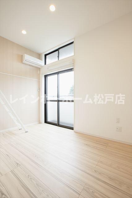 居室・リビング　おしゃれな居間です