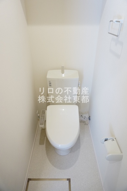 トイレ　冬に嬉しい暖房便座付です！