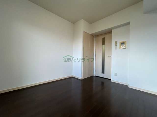 居室・リビング　※参考写真です。同じ間取りの別部屋になります。