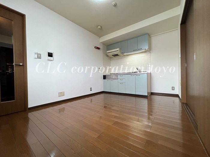 居室・リビング　同仕様参考写真