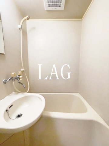 バス・シャワールーム　お風呂です。