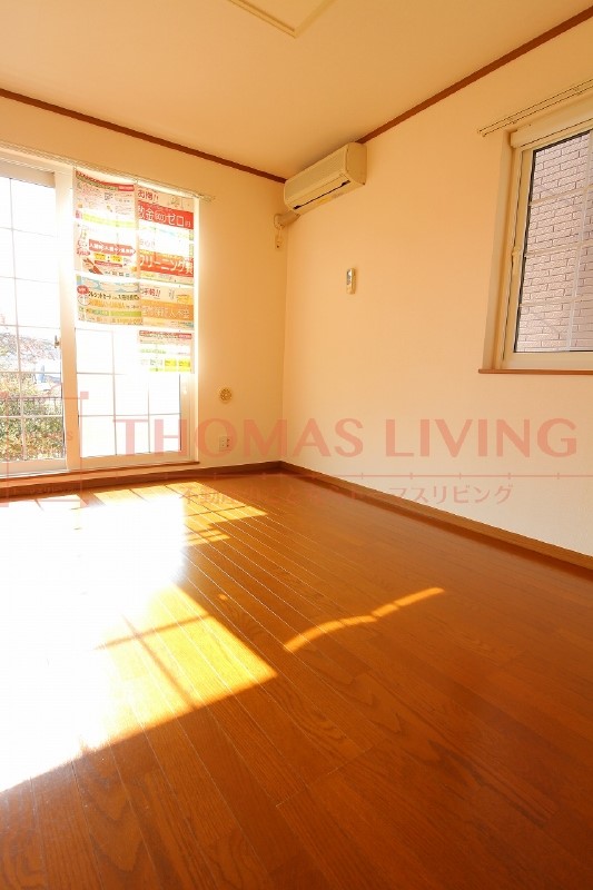 居室・リビング　広めのダイニングキッチン