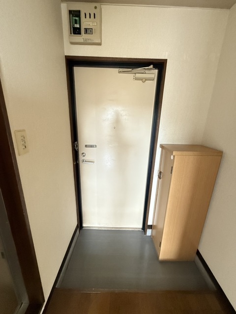 玄関　別号室参考写真となります