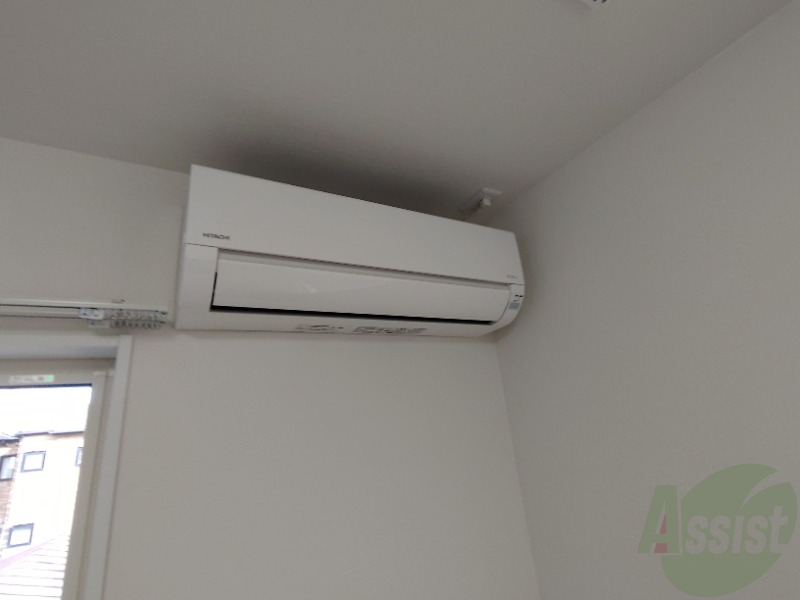 その他設備　リビングのエアコンで暑い日も寒い日も快適に過ごせます