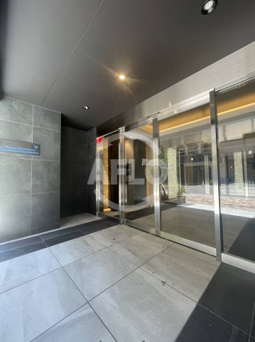 エントランス　ラ・ピシーヌ南堀江　エントランス