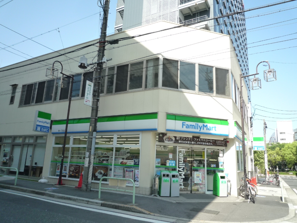 コンビニ　ファミリーマート 栄一丁目店（コンビニ）まで220m