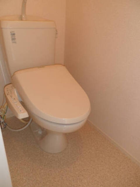 トイレ　温水洗浄暖房便座