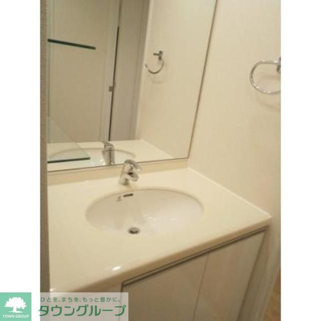 洗面設備　※写真は同タイプ住戸です。