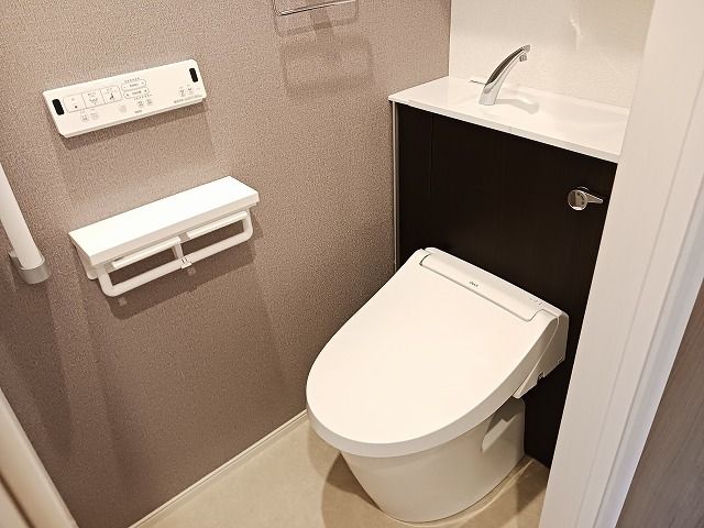 トイレ　シンプルで使いやすいトイレです