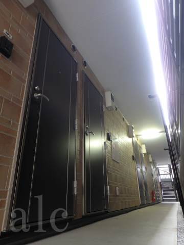 玄関　落ち着いた玄関です