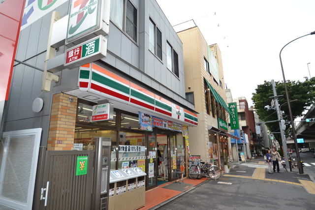 コンビニ　セブンイレブン（コンビニ）まで480m