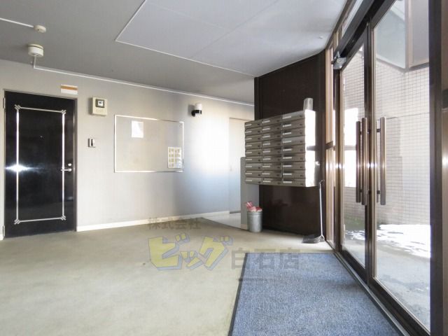 エントランス　キレイに保っている共用部です♪